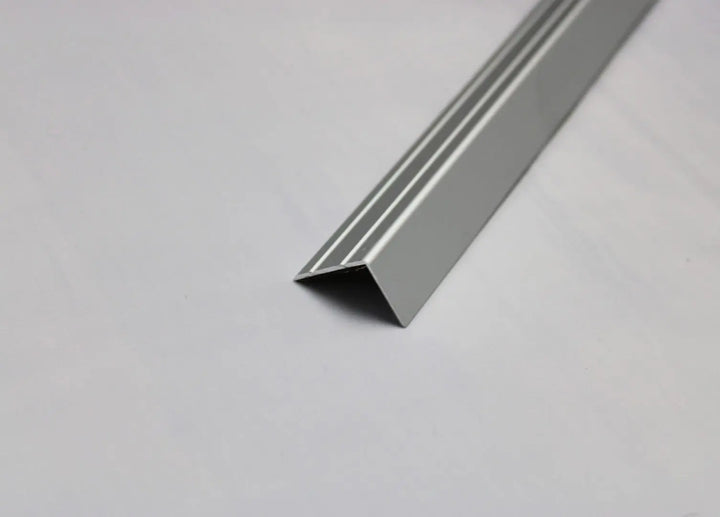 Profil Repac 23/17 Abschluss silber 100 cm – Reud Bodenarena