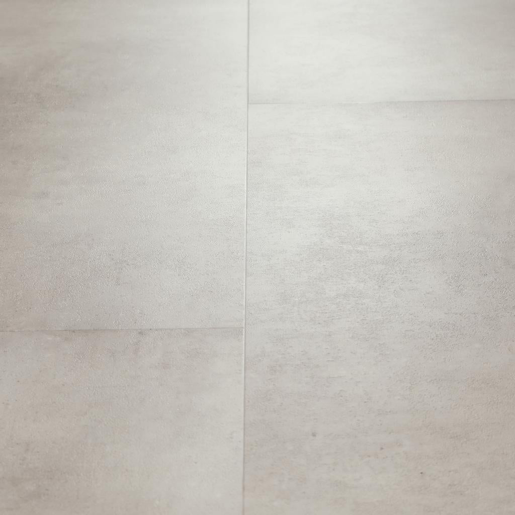 Klick Vinyl Titan Fliesenoptik mit Trittschalldämmung - Reud Bodenarena