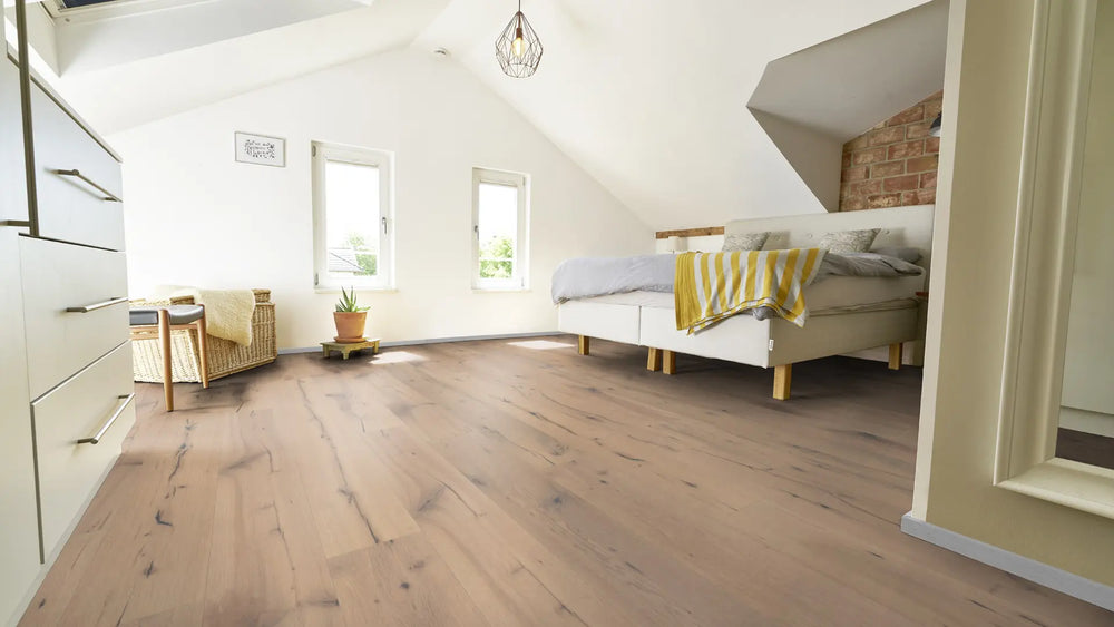 Adam Eiche rustikal gefast gebürstet weiss geölt Landhausdiele Fertigparkett Klick