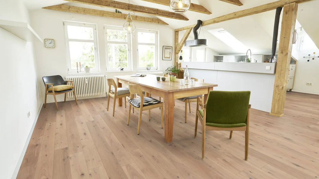 Aida Eiche rustikal gefast gebürstet weiss geölt Landhausdiele Fertigparkett Klick