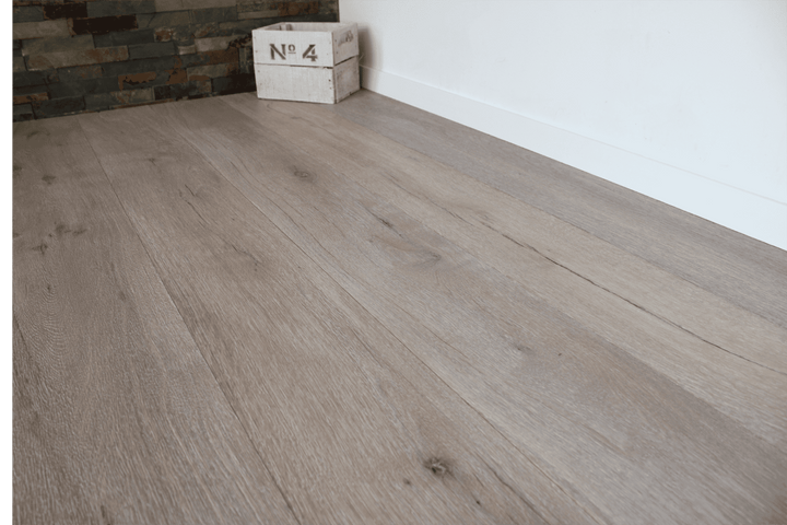 Rustic Collection Eiche Buffalo skin rustikal weiß geölt stark gebürstet Landhausdiele Fertigparkett