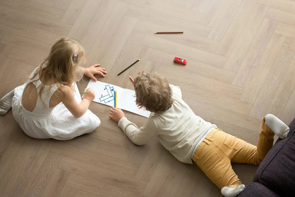 COREtec Naturals Fischgrät Series Forest mit Kork Trittschalldämmung Vinylboden Klick