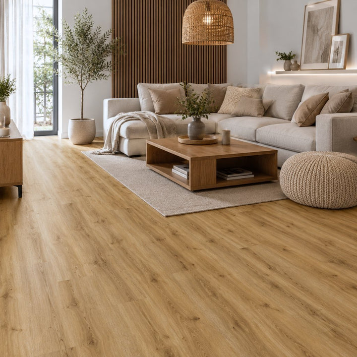Modernes Wohnzimmer mit Decoflooring Eiche Champagne Glue 2.0 Vinylboden - warme Champagne-Färbung, gemütliche Atmosphäre, zum Verkleben - REUD-Bodenarena
