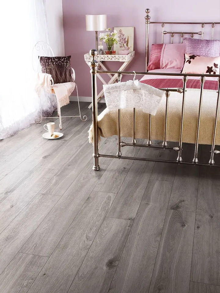 CHECK green Zingsheim Eiche Diele Designboden