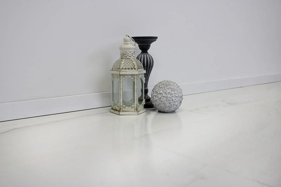 Vinyrock XXL Gloss Fliesenoptik Hochglanz Kalba Carrara Marmor mit Trittschalldämmung Vinylboden Klick