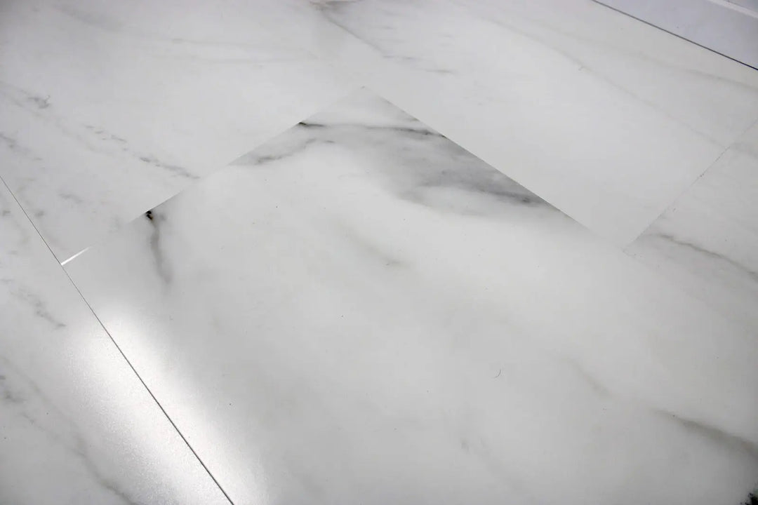 Vinyrock XXL Gloss Fliesenoptik Hochglanz Kalba Carrara Marmor mit Trittschalldämmung Vinylboden Klick