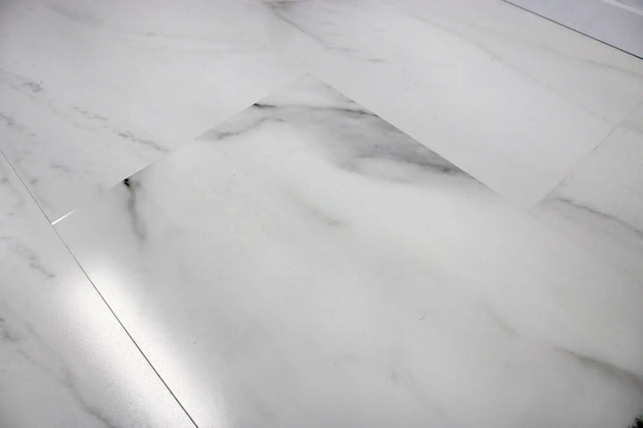 Vinyrock XXL Gloss Fliesenoptik Hochglanz Kalba Carrara Marmor mit Trittschalldämmung Vinylboden Klick