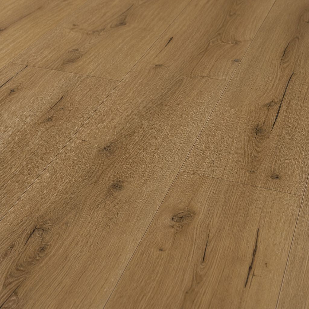 Klick Vinylboden Eiche Champagner Landhausdiele – natürliche Holzoptik mit warmem Braunton, markanter Maserung und rustikalen Aststrukturen - REUD-Bodenarena