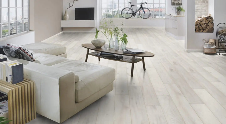 Detailansicht von Kronoflooring Floordreams Vario Iceberg Oak Landhausdiele Laminat – Reud Bodenarena