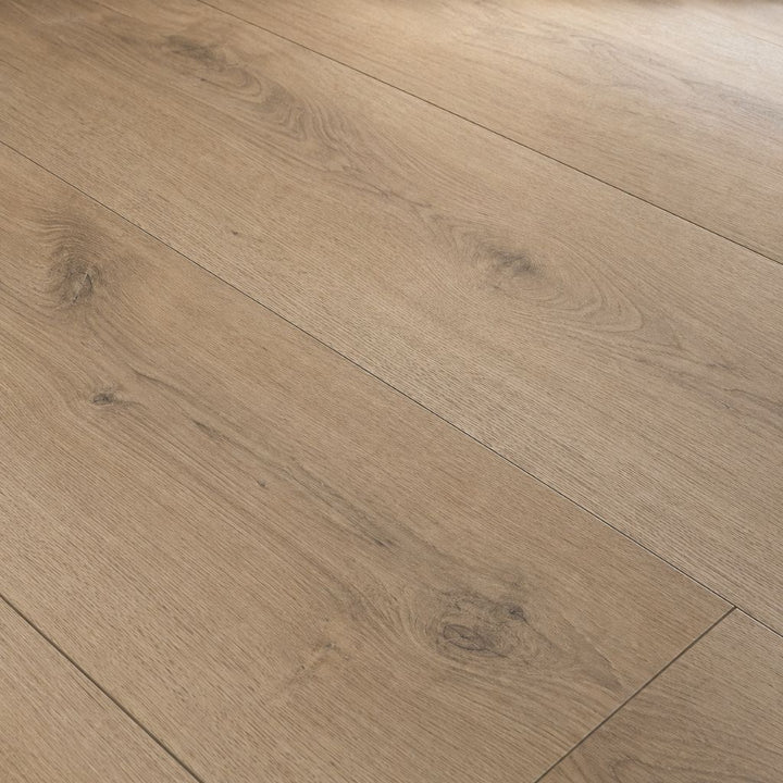 Kronoflooring Flax Yosemite Oak Laminat Oberfläche - Landhausdiele mit Holzmaserung und Fugen von Reud Bodenarena