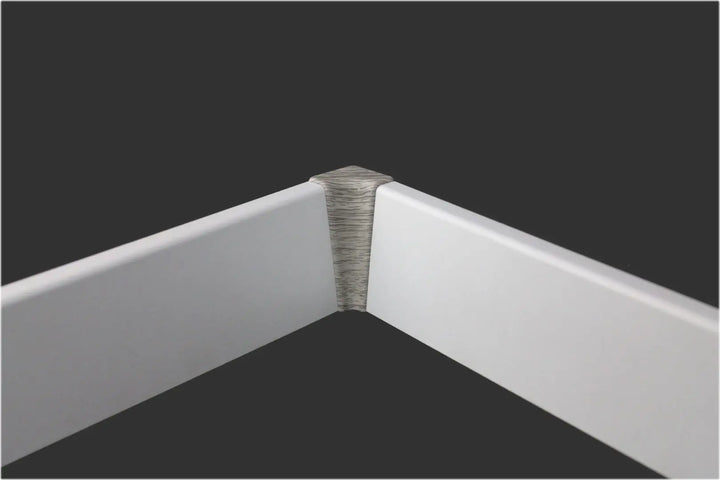 Innenecke Design 58 Colour Nr. 32 weiß grau – Sockelleisten-Zubehör – Reud Bodenarena