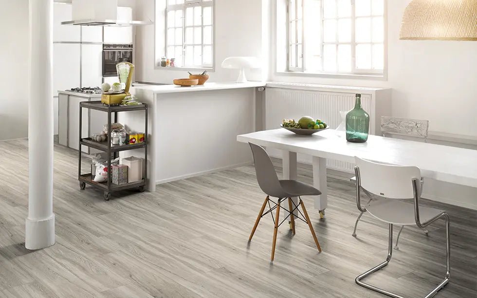 Parador Eiche pastellgrau gebürst.Strukt. LHD gefast Vinyl Basic 5.3