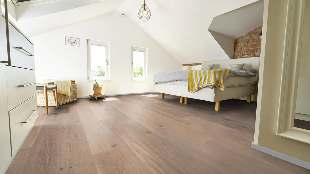 Parkett Nebraska Eiche rustikal handgehobelt geräuchert weiß geölt Fertigparkett Klick