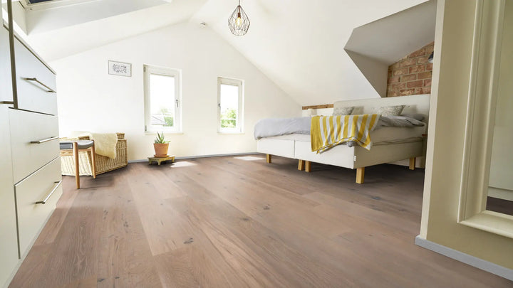 Parkett Nebraska Eiche rustikal handgehobelt geräuchert weiß geölt Fertigparkett Klick