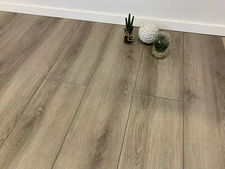 Rigid SPC VinyRock Basic Plus Columbia River mit V-Fuge Vinylboden