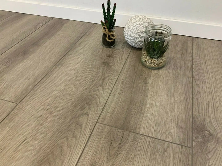 Rigid SPC VinyRock Basic Plus Columbia River mit V-Fuge Vinylboden