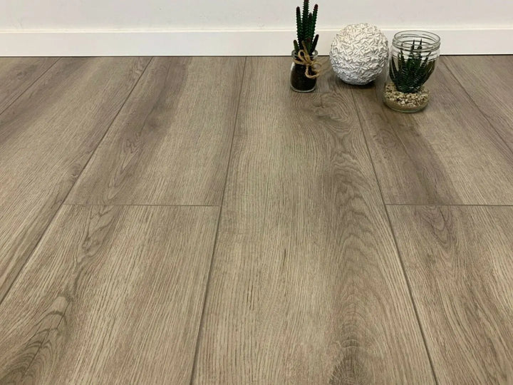 Rigid SPC VinyRock Basic Plus Columbia River mit V-Fuge Vinylboden