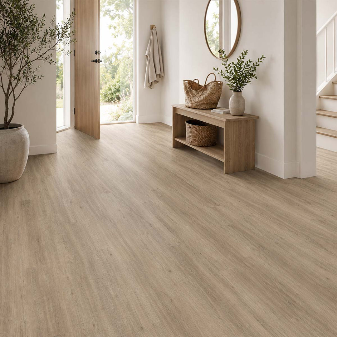 Designboden Ash Oak Amorim mit Kork Trittschalldämmung in einem hellen modernen Flur