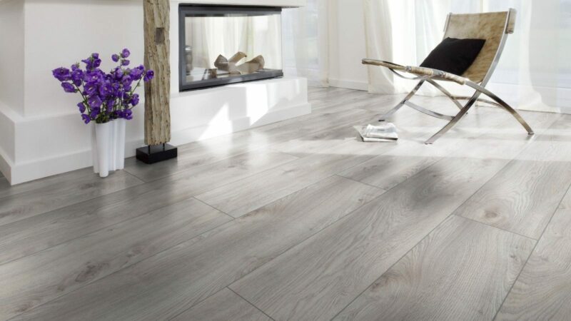 Kronotex Mammut plus Makro Eiche weiss Landhausdiele Laminat - Reud Bodenarena
