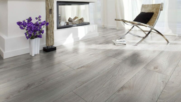 Kronotex Mammut plus Makro Eiche weiss Landhausdiele Laminat - Reud Bodenarena
