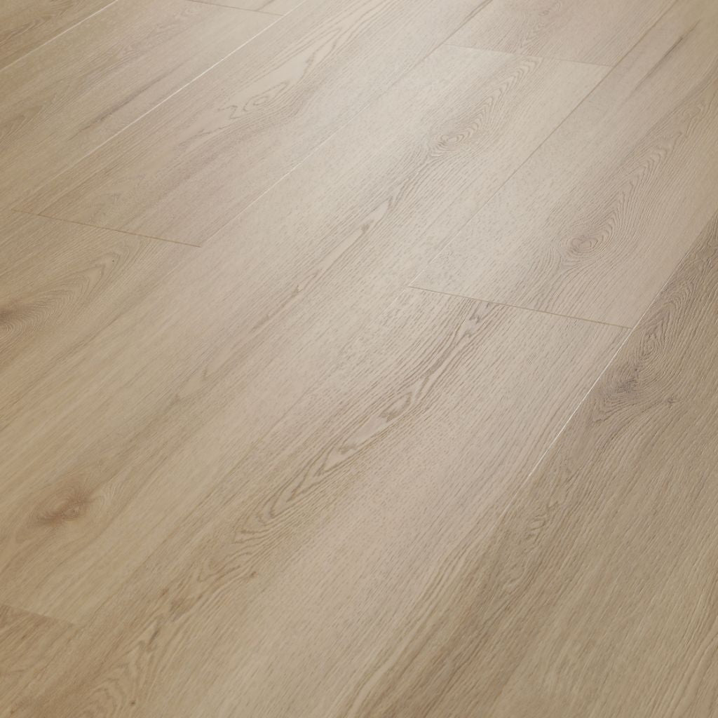 Verlegte Vinyldielen Eiche Roma in Landhausdielenoptik mit sanfter Maserung von Reud Bodenarena