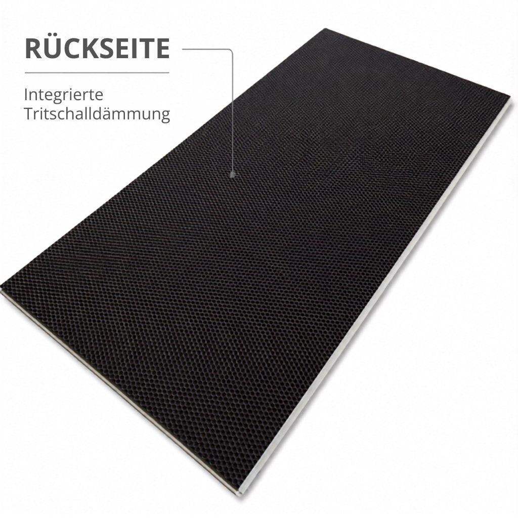 Rückseite der Marmoroptik-Vinylplanke mit integrierter Trittschalldämmung im Detail – Reud Bodenarena