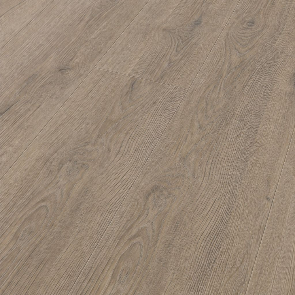 Nahaufnahme der Eiche Holzoptik von Klick Vinyl Cila mit sichtbarer Holzmaserung