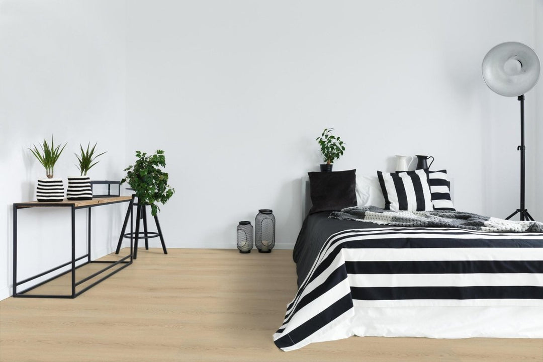 Klick Vinyl Soltau Eiche CHECK One 2479 mit Trittschall - Reud Bodenarena