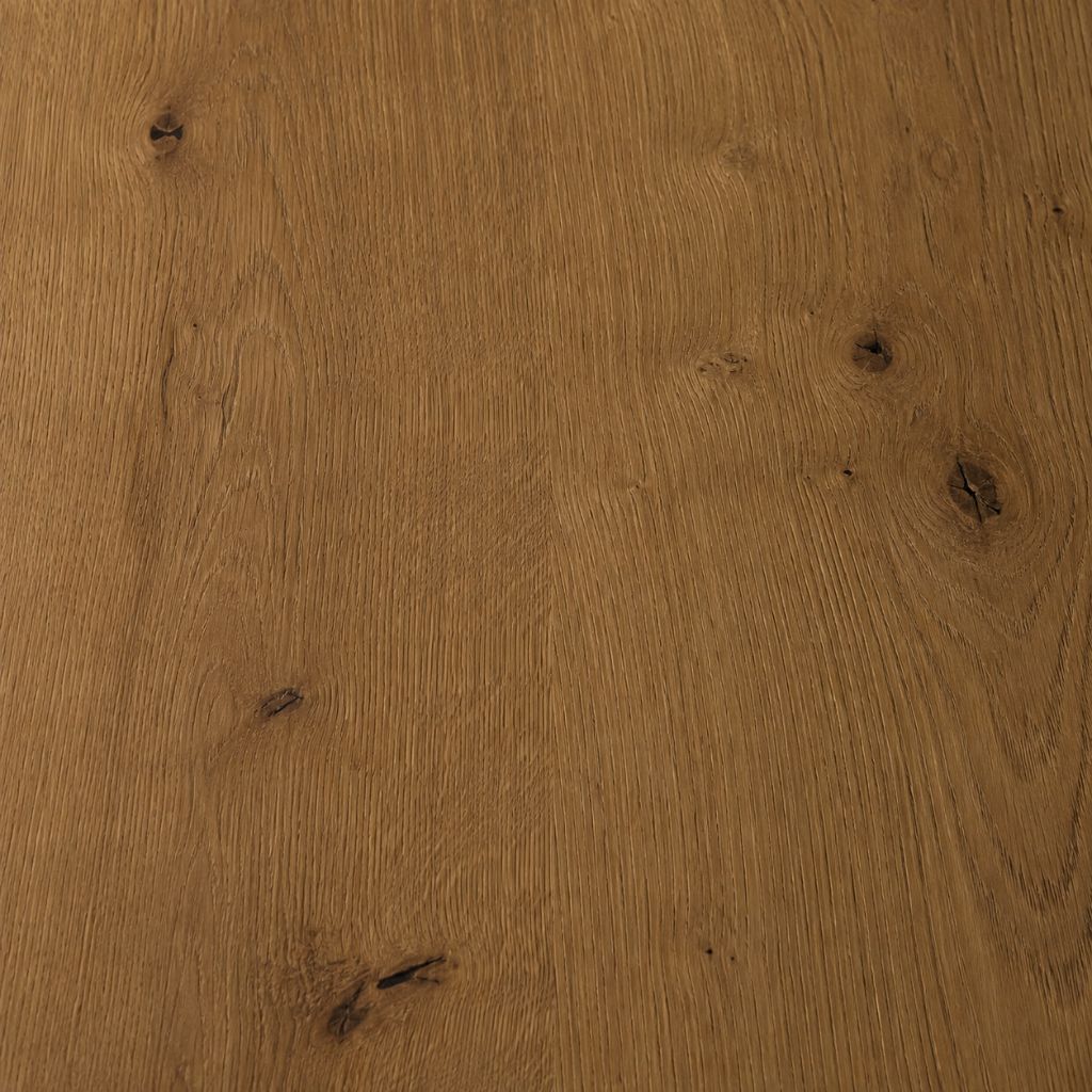 Nahaufnahme der gebürsteten, naturgeölten Holzmaserung von Parkett Französische Eiche XXL
