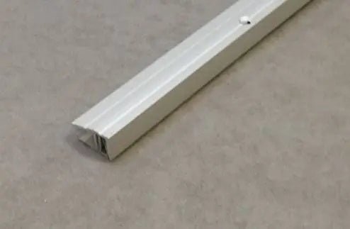 Profil Repac PLP 7/17 Abschluss silber 270cm – Reud Bodenarena