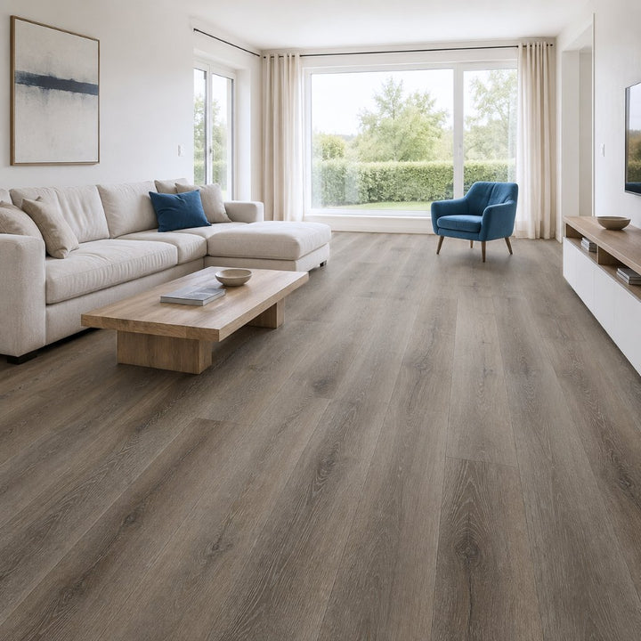 Vinylboden GreenLine Basic Plus XL Mississippi Eiche Natur im hellen, modernen Wohnzimmer