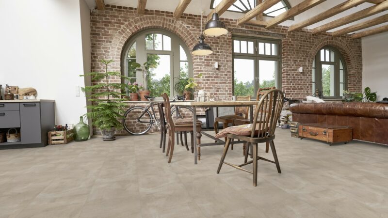 GreenLine Silent XL Stone Fliesenoptik Beton sand mit Trittschalldämmung Vinylboden Klick