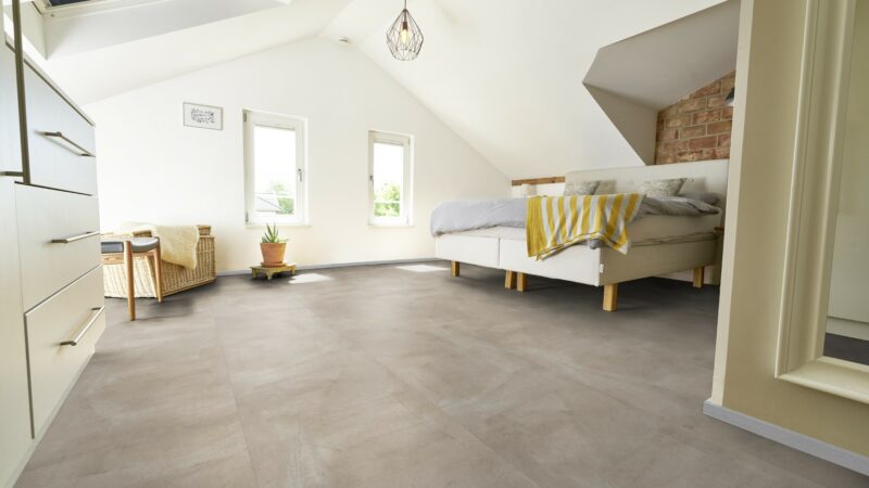 GreenLine Silent XL Stone Fliesenoptik Beton sand mit Trittschalldämmung Vinylboden Klick